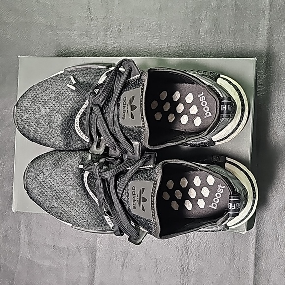 Adidas NMD R1 men's shoes 10.5 - Picture 4 of 5